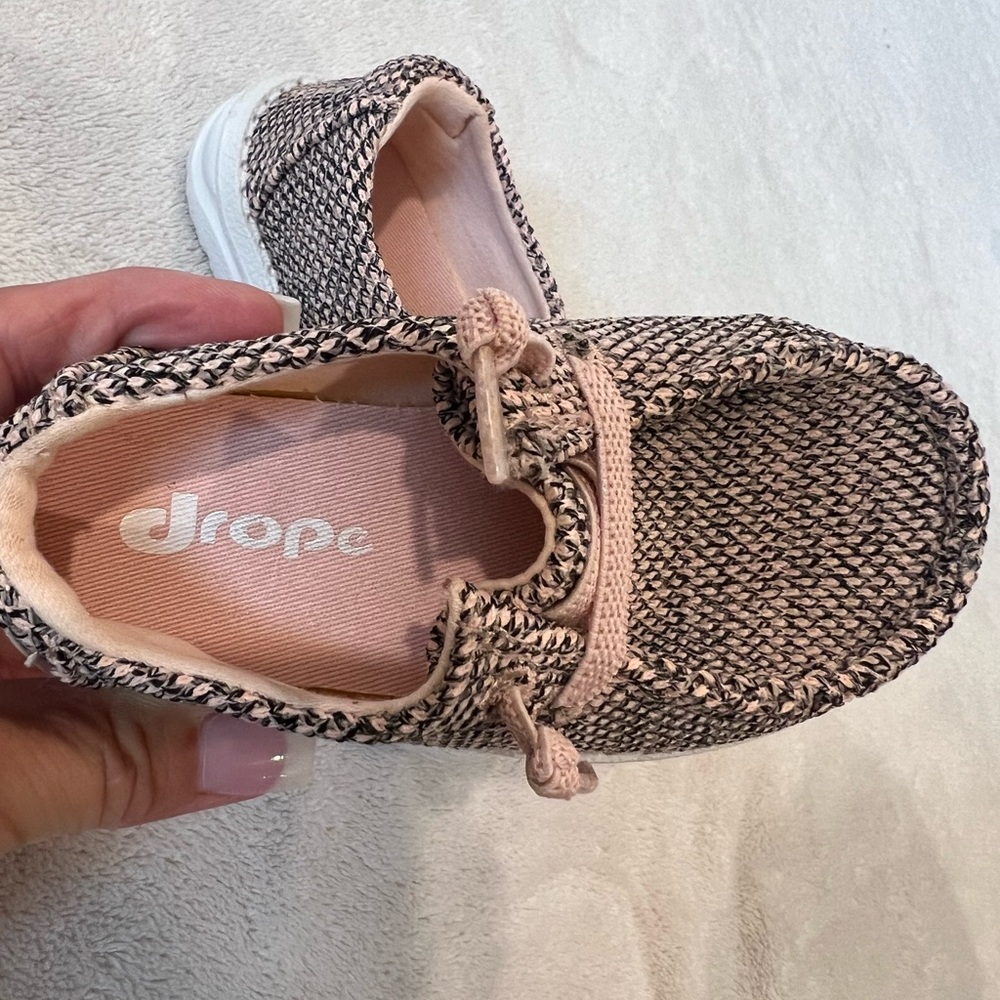 Drope toddler shoes ( like Hey Dudes)